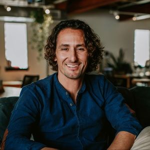 Meet your Posher, Nicholas